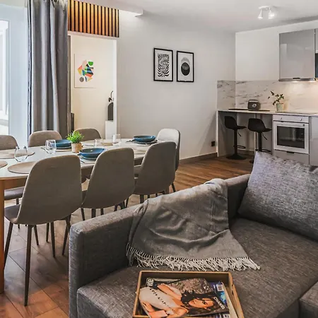 Komfortowy Jacuzzi & Balkon & 2 Sypialnie Apartment *