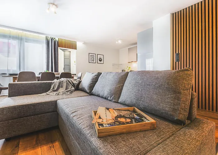 Komfortowy Jacuzzi & Balkon & 2 Sypialnie Apartment *