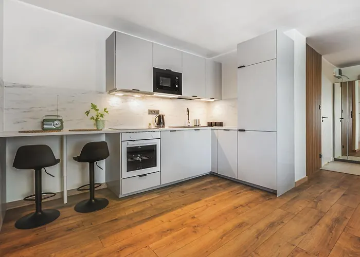 Apartment Komfortowy Jacuzzi & Balkon & 2 Sypialnie *