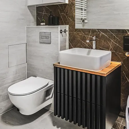 Komfortowy Jacuzzi & Balkon & 2 Sypialnie Apartmán Vratislav