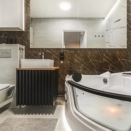 Komfortowy Jacuzzi & Balkon & 2 Sypialnie Apartmán