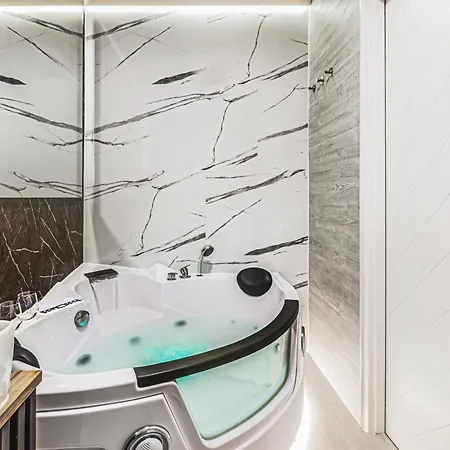 Komfortowy Jacuzzi & Balkon & 2 Sypialnie * Breslavia