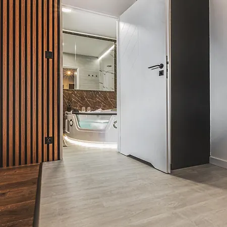 Komfortowy Jacuzzi & Balkon & 2 Sypialnie