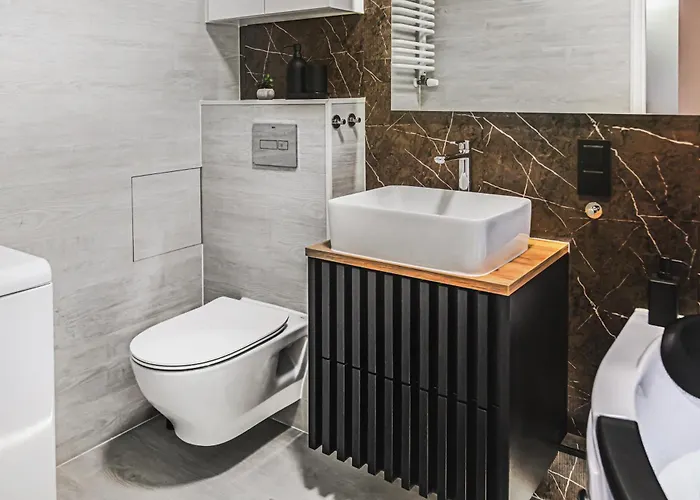 Komfortowy Jacuzzi & Balkon & 2 Sypialnie Appartamento Breslavia