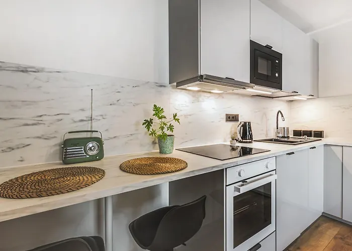 Komfortowy Jacuzzi & Balkon & 2 Sypialnie Breslavia